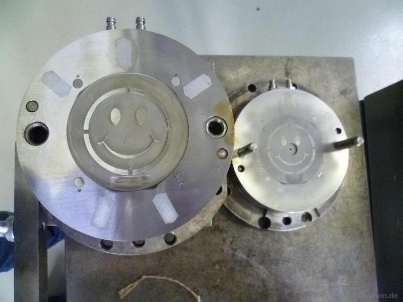 Spritzgusswerkzeug f&uuml;r Kunststoff-Schablonen